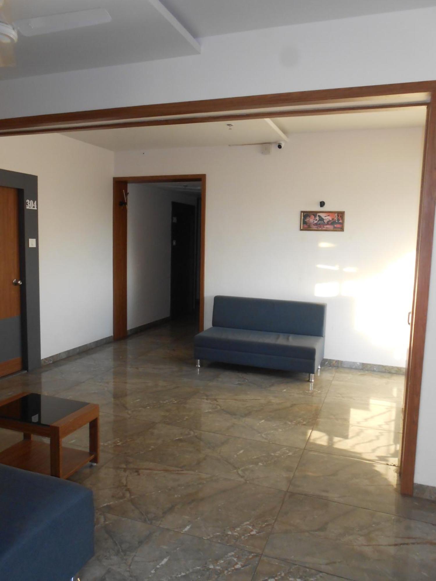 Hotel Crossview Palanpur Ngoại thất bức ảnh